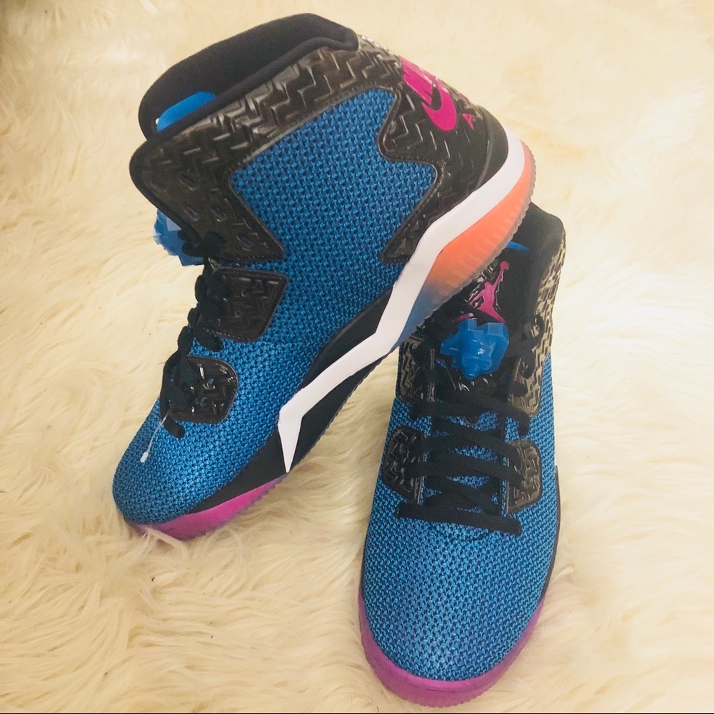 Nike Air Jordan Spike Blue Basketball Sneakers 13 - Picture 2 of 7